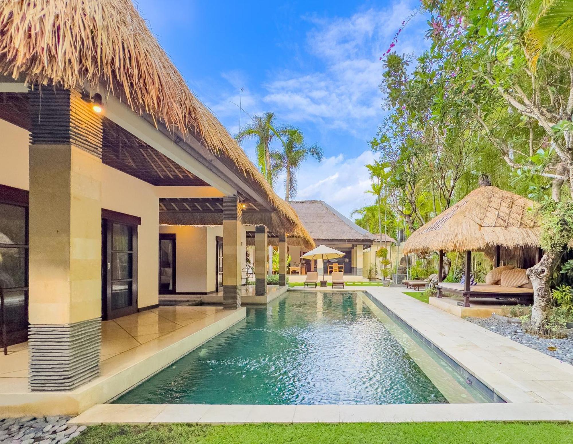 Villa Bugis Drupadi Seminyak Exterior foto